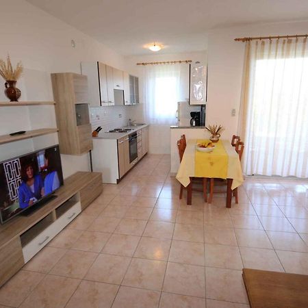 Apartments In Silo/Insel Krk 13430 المظهر الخارجي الصورة