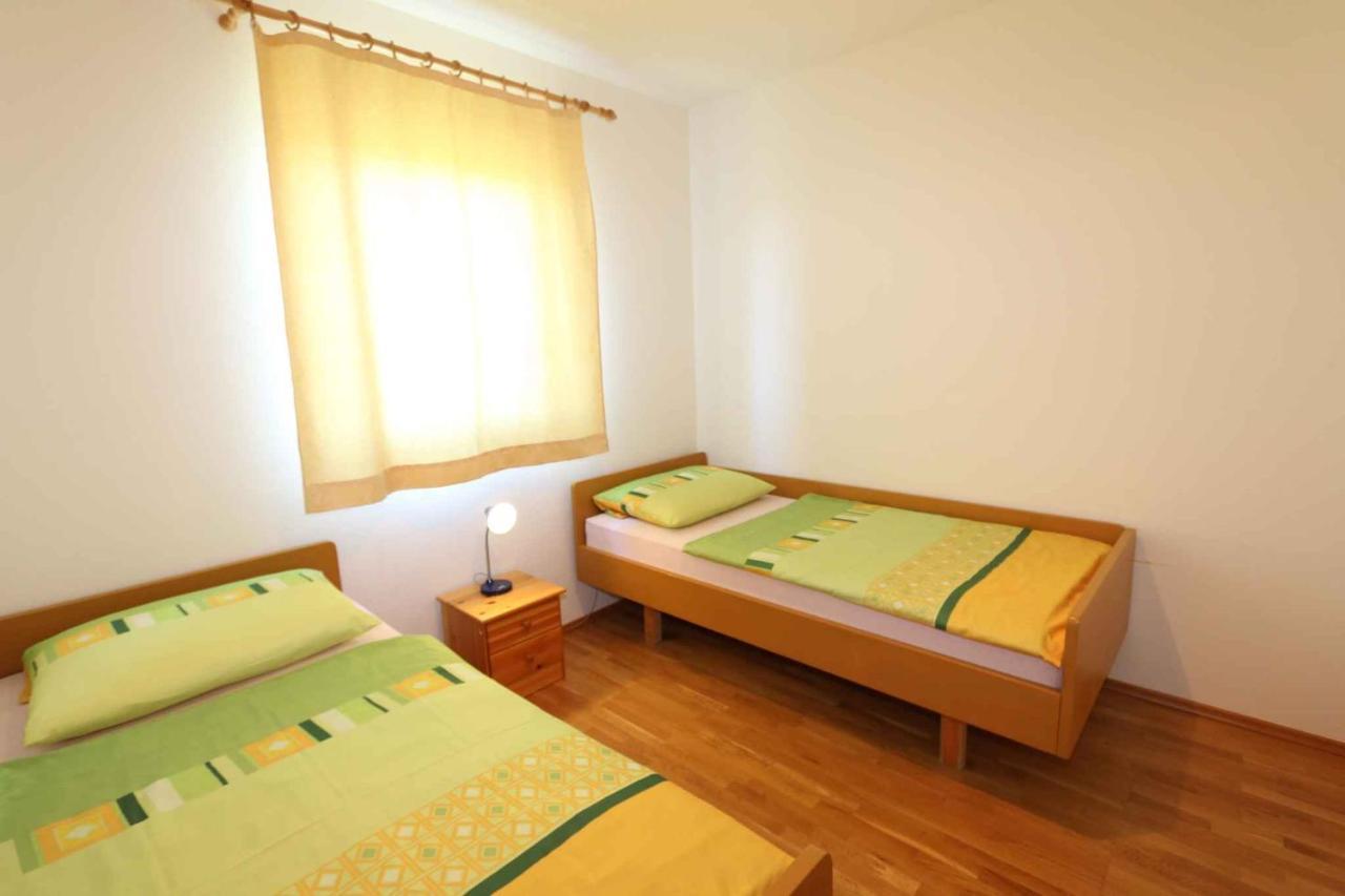 Apartments In Silo/Insel Krk 13430 المظهر الخارجي الصورة