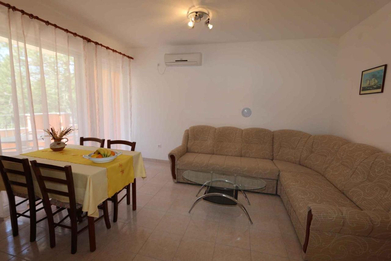 Apartments In Silo/Insel Krk 13430 المظهر الخارجي الصورة