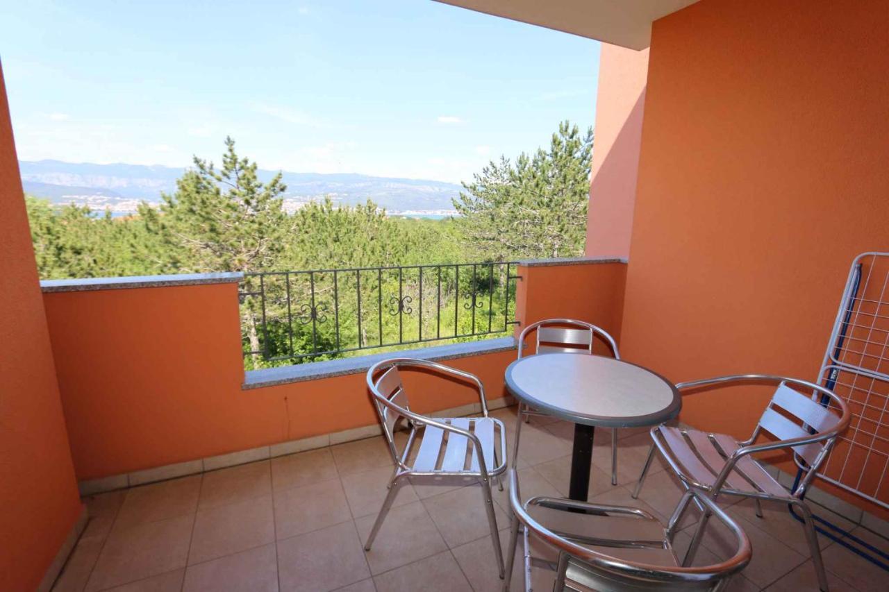 Apartments In Silo/Insel Krk 13430 المظهر الخارجي الصورة